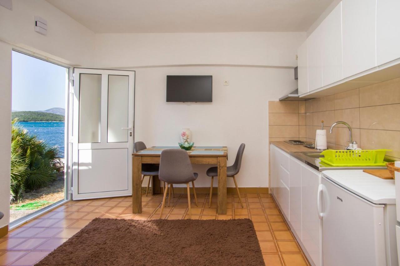 Apartment Pascal Janjina Экстерьер фото
